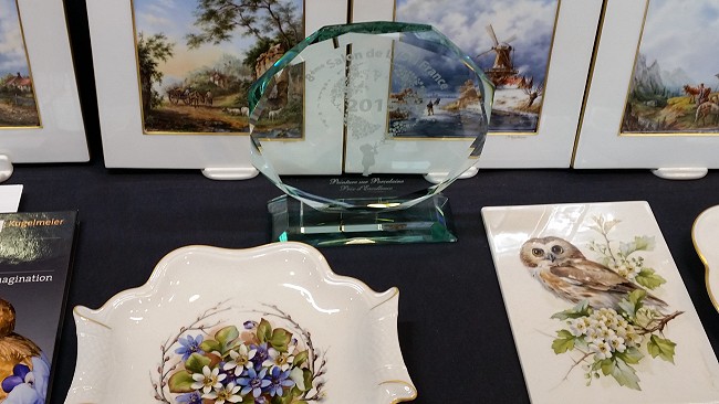 Prix d` Exellence - Lyon 2015 Peinture sur Porcelaine